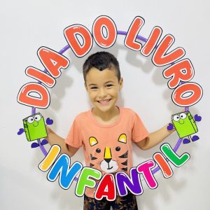 BAMBOLÊ DIA DO LIVRO