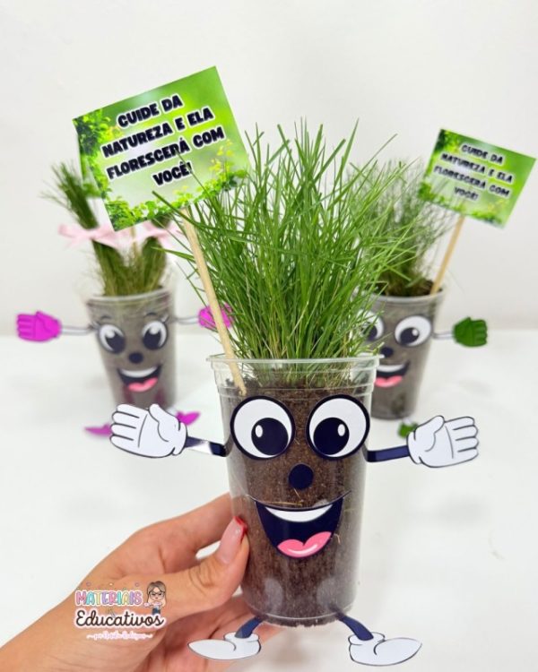PLANTINHA INTERATIVA NO COPO