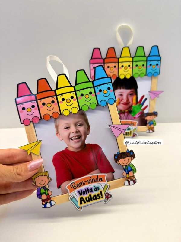 RETRATO VOLTA ÀS AULAS